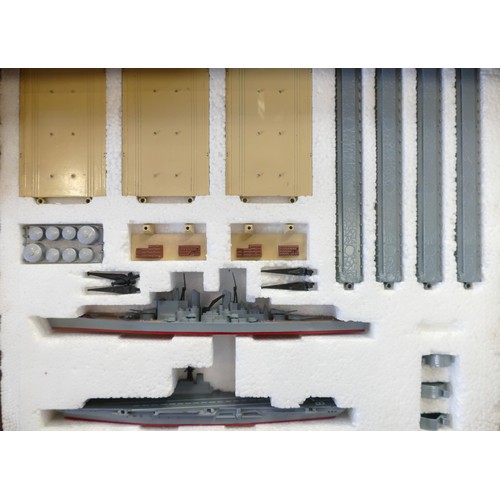 1663 - Boxed Minic Ships 1:1200 scale M906 Naval Harbour set with additional loose ships.