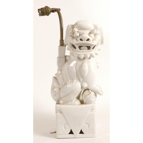 1726 - Chinese white porcelain Lion Dog table lamp (later lamp conversion), height 34cm.