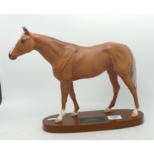 129 - Beswick Connoisseur Racehorse Grundy on wood base 2558