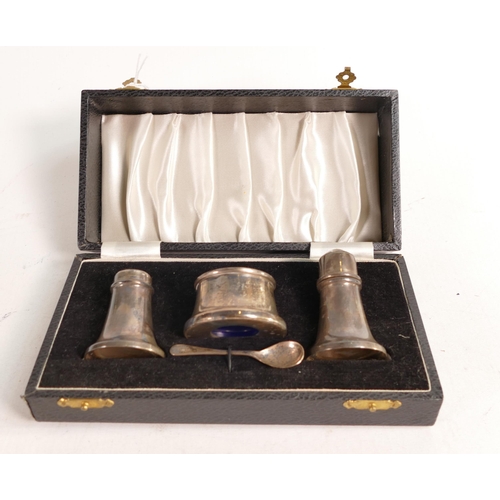 654 - Cased silver 3 piece cruet set, pepper missing lid, gross weight 51g.