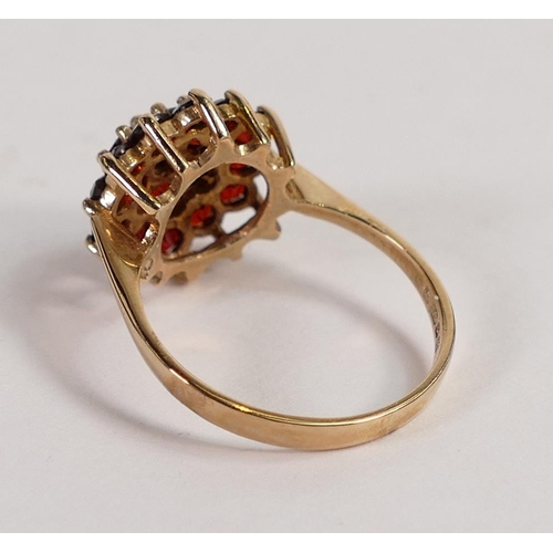 9ct gold gold cluster ladies dress ring, UK size P, weight 3.2g.