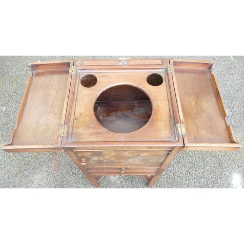 505 - George III gentleman's wash stand, height 90cm, depth 41cm & width 41cm.