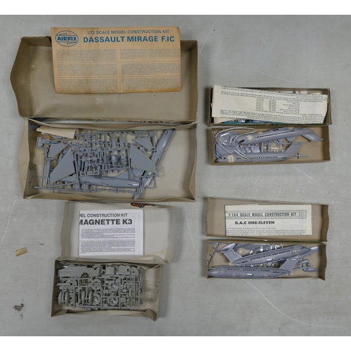 560 - Vintage Airfix boxed 1/72, 1/144  & 1/32 scale Model  kits to include Dassault Mirage F.1C, BAC One ... 