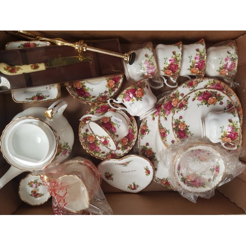 4 - Royal Albert 'Old Country Roses' Pattern items to include medium teapot, milk jug and sugar bowl, se... 