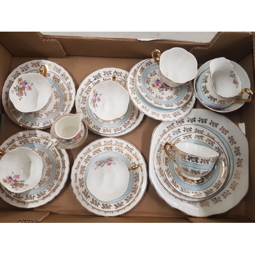 24 - A mixed collection of 'Mayfair' tea and dinner ware items to include cake plate, milk & sugar & 6 tr... 