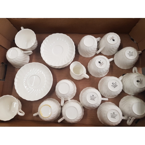 480 - Wedgwood 'Candlelight' teaware times to include fifteen teacups, eight saucers, one milk jug (some i... 