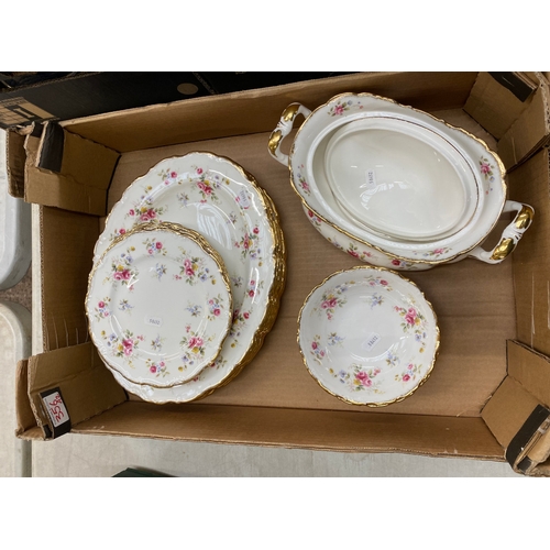 356 - Royal Albert Tenderness pattern dinner ware items to include 6 cereal bowls, 6 salad plates, 6 large... 