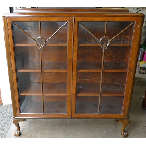 601 - Large Mahogany Glazed Bookcase / Dosplay Cabinet, length 119cm, depth 30cm & height 123cm