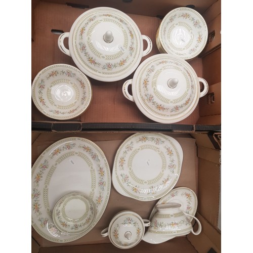 17C - Minton Broadlands pattern Tea and dinner ware items to include 2 Lidded Tureens, 12 Cereal Bowls, Ov... 