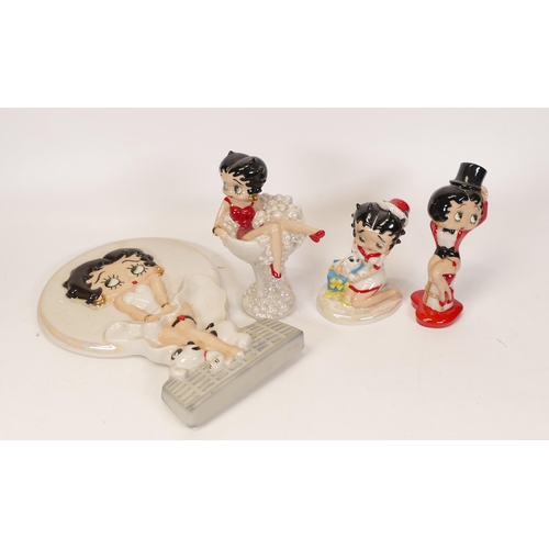 260 - Wade Betty Boop to include wall plaque Christmas morning, Ringmaster and Cheer ten years (4)