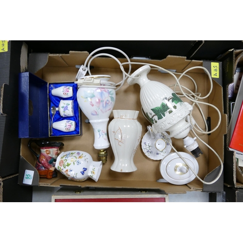 95 - A mixed collection of items to include Wedgwood Ivy Patterned Lamp Base, Boxed Coalport Condiment Se... 