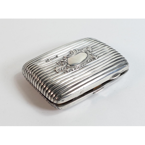 615 - Ornate Silver cigarette case hallmarked for SheffieLd 1909 ,77.3g.