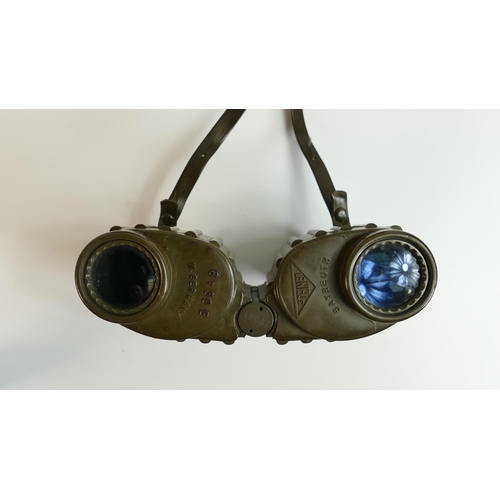 585 - A pair of Steiner, Bayreuth, West Germany 8 x 30E binoculars together with postcard photographs rela... 