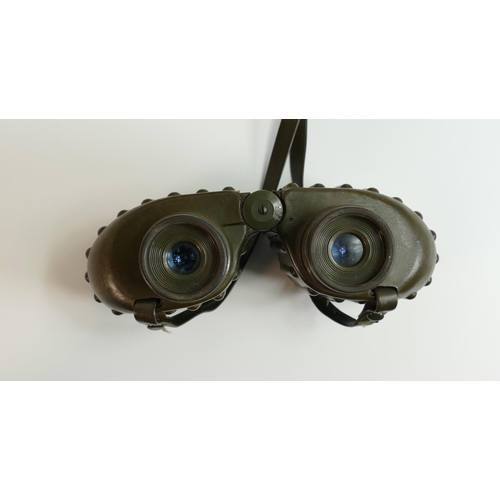 585 - A pair of Steiner, Bayreuth, West Germany 8 x 30E binoculars together with postcard photographs rela... 