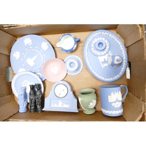 70 - A mixed collection of Wedgwood Jasperware to include tankards, mantle clock, Chess pieces, pink pin ... 