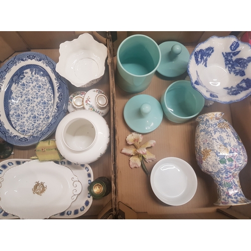 581 - A mixed collection of ceramic items to include Masons Bittersweet blue vase, Coalport Ming rose patt... 