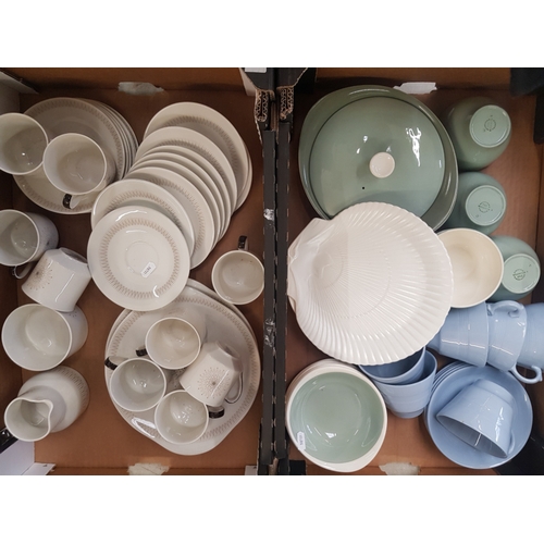 525 - A collection of a Wedgwood, Woods & Royal Doulton Tea and Dinner ware items (2 trays)