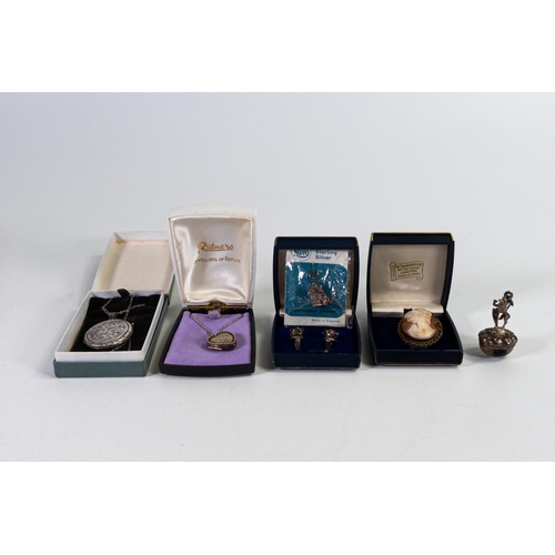 760 - Group of silver jewellery including two silver lockets & chains, earrings, large blue john silver mo... 