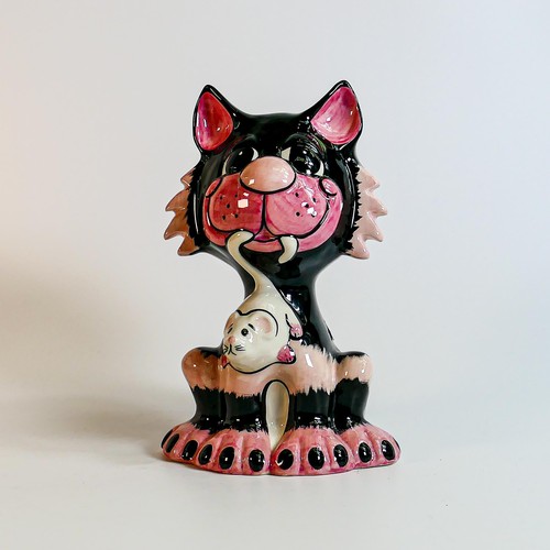 62 - Lorna Bailey hand decorated fireside cat - colour prototype