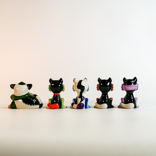 113 - Five Lorna Bailey hand decorated miniature limited edition colourway cat figures - Rat Catcher & sea... 