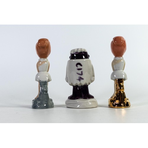 429 - Wade Flintstones figures to include Wilma with gold highlights and Wilma on a blue base together wit... 