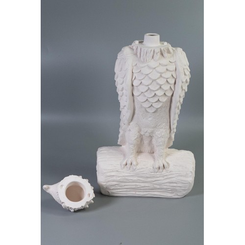 440 - Wade bisque figure / decanter of a Bald Eagle on a branch, height 32.5cm. This was removed from the ... 