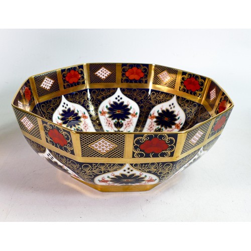 573 - Largest size Old Imari 1128 pattern hexagonal bowl, slight factory seconds with scratch through back... 