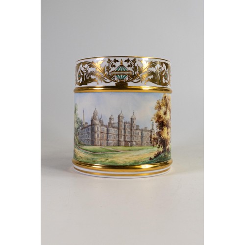 621 - Lynton Fine Porcelain tankard, gilded & hand painted with stately home by Stefan Nowacki, h.12cm.