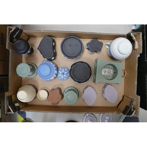 664 - A collection of multi coloured Wedgwood items to include lemon ginger jar, sage green vases & Mantle... 