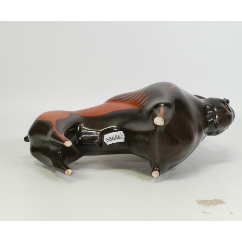 735 - Beswick Colin Melbourne design bison 1418 in brown/black gloss, height 18 x length 27.5cm.