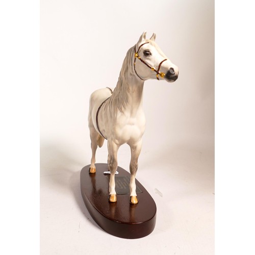 785 - Beswick Champion Welsh Mountain pony Gredington Simwit on wooden plinth.