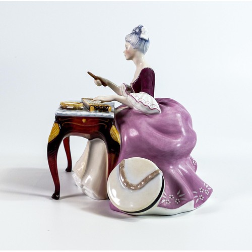 954 - Royal Doulton limited edition figurine Dulcimer HN2798 from the Lady Musicians series. Boxed with ce... 