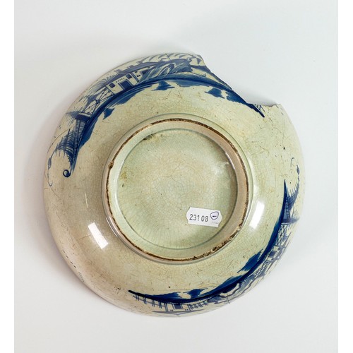 1464 - 18th century Lowestoft blue & white bowl decorated with a ship called 