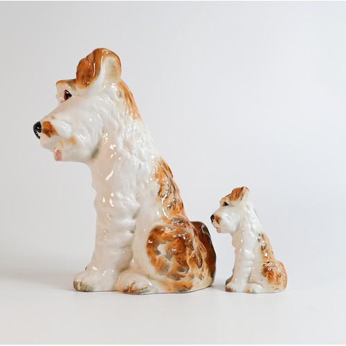 1481 - Sylvac large seated comical dog in natural colours 1380 and smaller version 1378, tallest h.28cm. (2... 