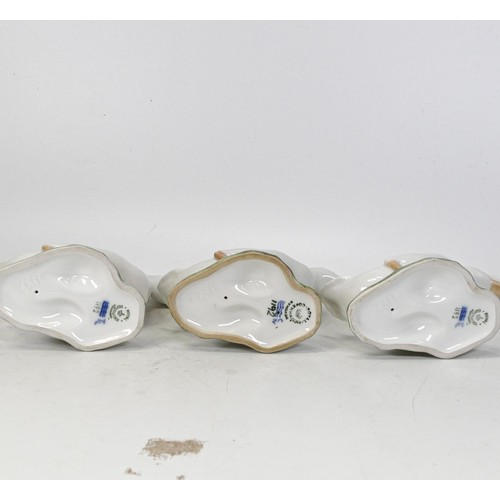 1526 - Royal Copenhagen goose figures including 1192 x 3 (3)