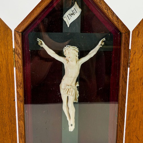 1581 - Oak cased early 20th century hand carved Crucifix, with dedication plaque dated 1919, height 41cm