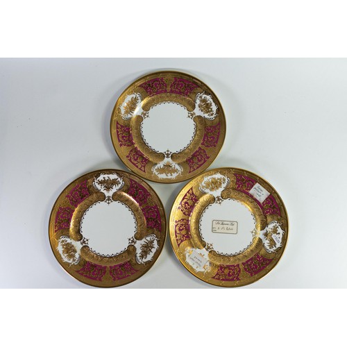 1705 - Set of six De Lamerie pink Royale plates, specially made high end quality items, made in England. Di... 