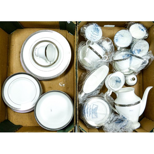 1759 - A large collection of Waterford Newgrange Platinum pattern tea & dinner ware to include - tea set, c... 