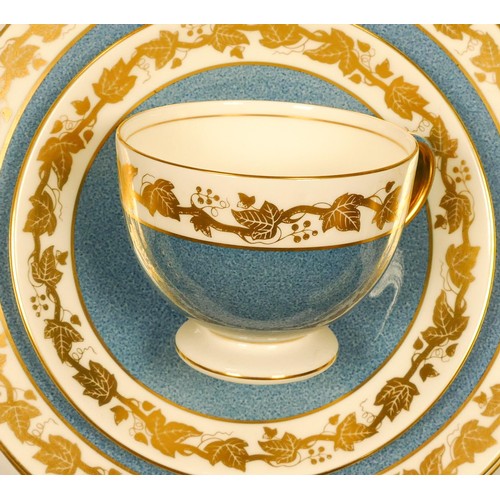 1792 - Wedgwood large collection of dinner & tea ware decorated with gilt foliate patterns on a powder blue... 