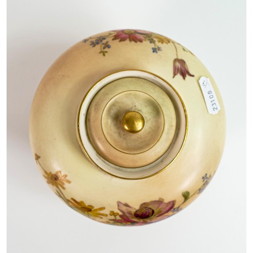 1881 - Royal Worcester potpourri Jar & cover 1286, blush floral decoration with green factory marks, h.20cm... 