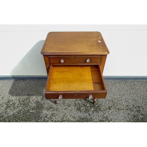 2042 - Small Victorian Mahogany work table, height 74cm