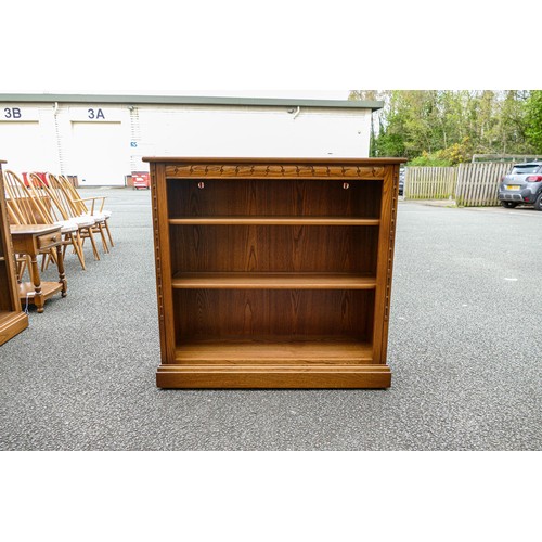 2108 - Late 20th century Ercol two shelf bookcase, length 96cm, depth 33.5cm & height 91.5cm