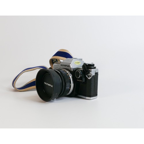 2270 - Olympus OM10 35mm film camera, Zuiko Auto S 50mm lens fitted, Vivitar 70-200mm Macro focusing Zoom l... 