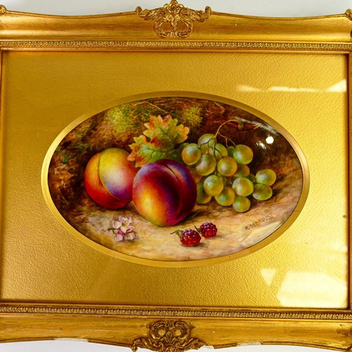 1915 - Royal Worcester oval plaque decorated with fruit by R Seabright in gilt frame, puce factory marks, o... 