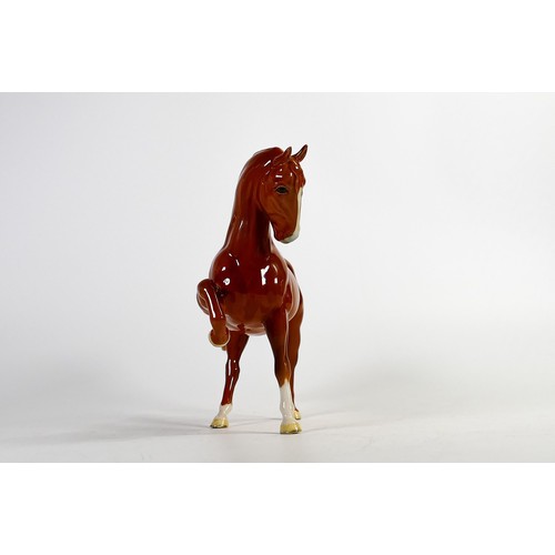 841 - Beswick head tucked horse in chestnut gloss 1549.