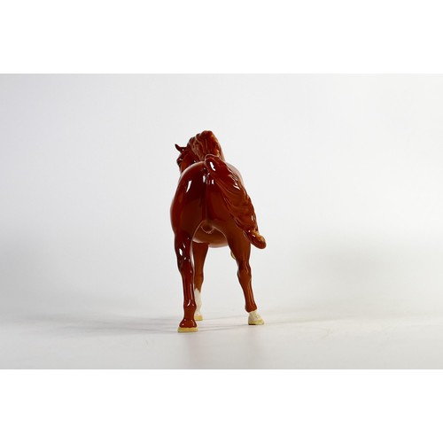 841 - Beswick head tucked horse in chestnut gloss 1549.