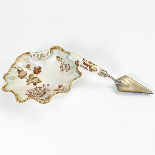 152 - Carlton Blush ware Caviar dish & trowel with Royal May floral decoration, by Wiltshaw & Robinson, c1... 