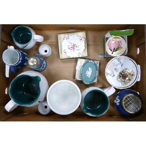 14 - A mixed collection of items to include Wedgwood Jasper ware, Denby Green Wheat patterned items, boxe... 