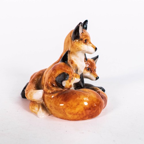 1941 - Royal Worcester fox cubs, 3131. Height 5.5cm