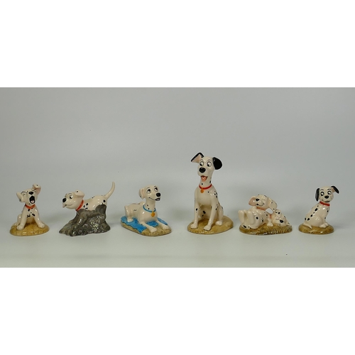 260 - Boxed Royal Doulton 101 Dalmatian Figures Rolly Dm4, Penny Dm2, Lucky Dm8, Penny & Freckles Dm3, Per... 